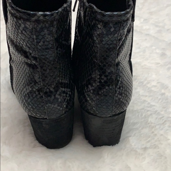 Carlos by Carlos Santana Bootie Size-8 - Picture 4 of 7